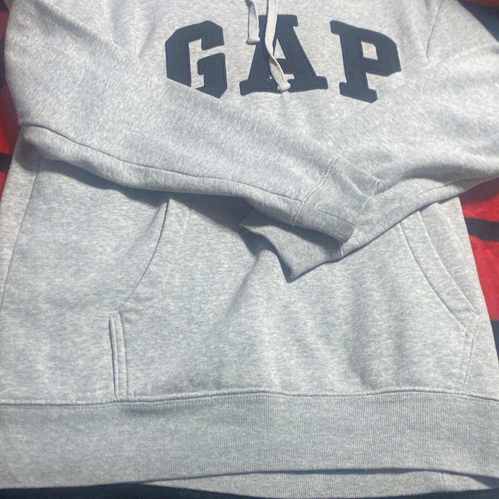 GAP HOODIE